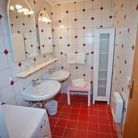 Seevilla Wochinz Aparthotel