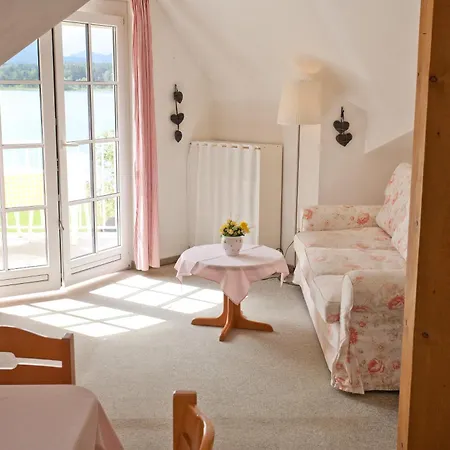 Aparthotel Seevilla Wochinz *