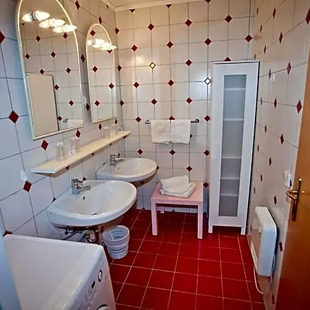 Aparthotel Seevilla Wochinz