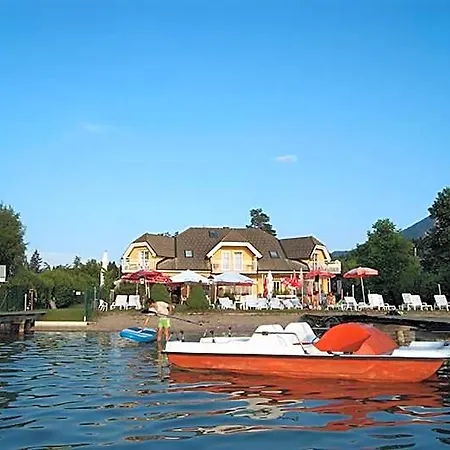 Aparthotel Seevilla Wochinz 3*