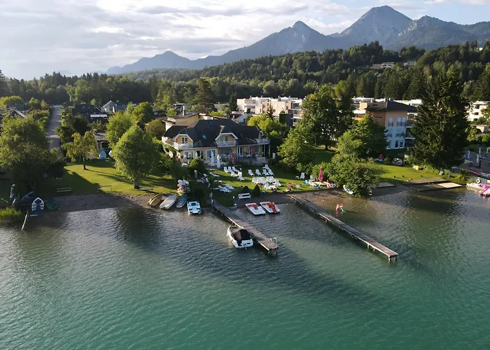 Seevilla Wochinz Hotel apartamentowy Faak am See